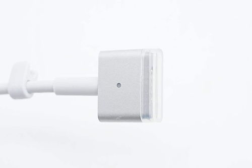 經典不褪色 蘋果60W MagSafe 2充電器十年保值探秘與深度拆解